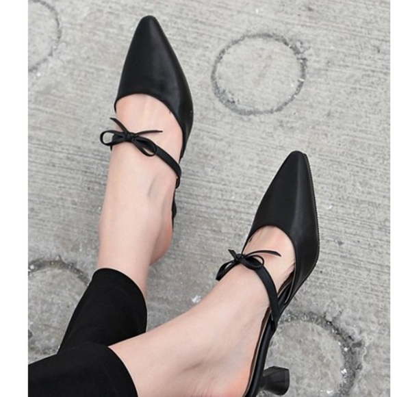 Butiti Shoes - Black Bow-Accent Kitten Heels Mule by Butiti.
